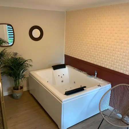 Avec Jacuzzi Onet-le-Château